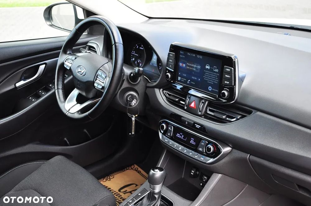Hyundai i30 1.6 CRDI DCT Select - 28