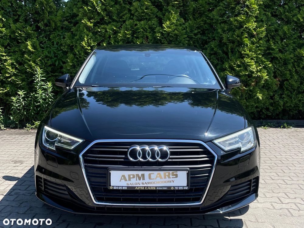 Audi A3 Sportback 30 TFSI S tronic design - 2