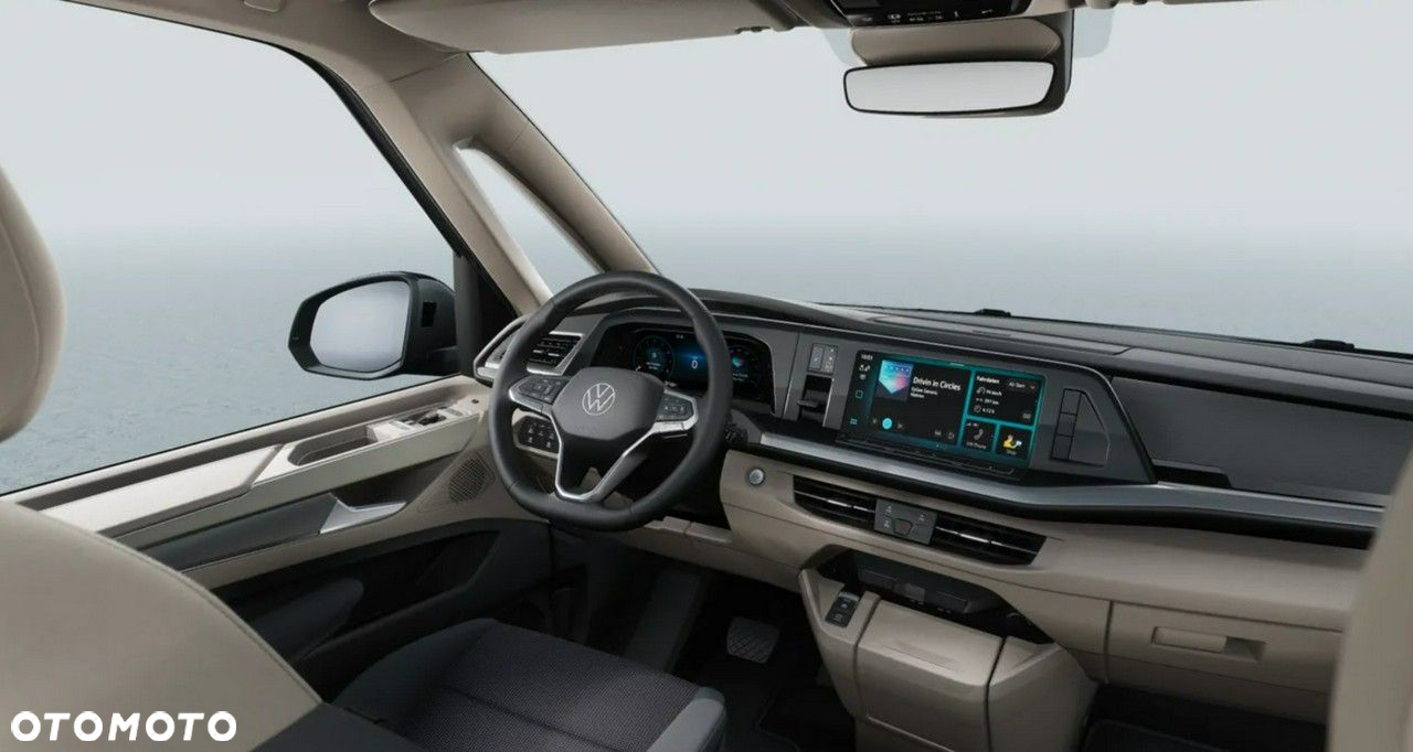 Volkswagen Multivan - 13