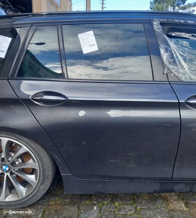 Porta Trás Direita BMW F11 - 1