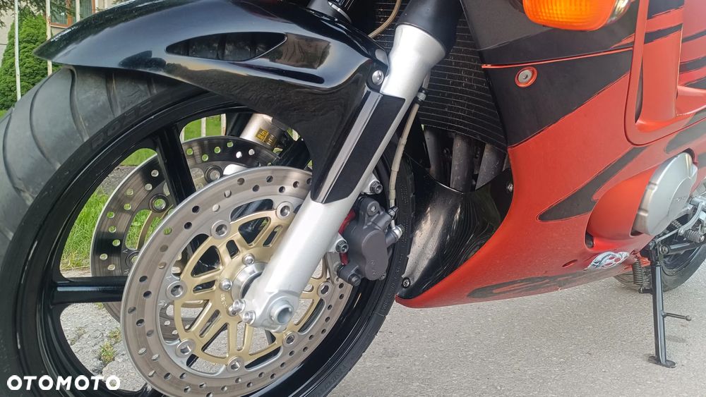 Honda CBR - 19