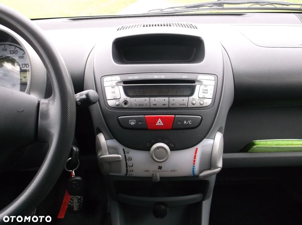 Peugeot 107 - 13