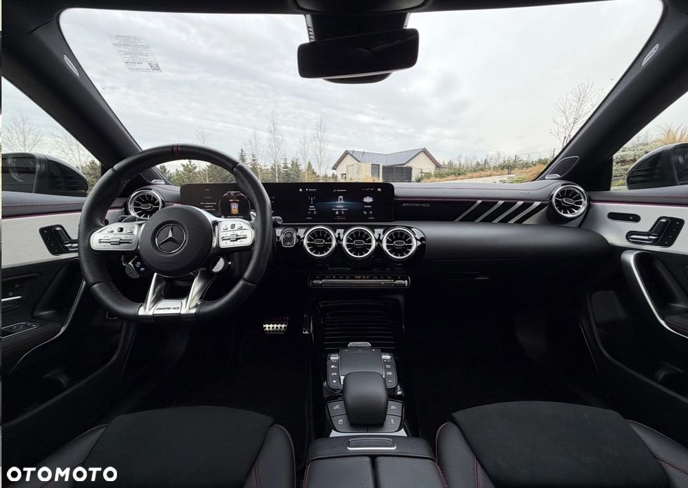 Mercedes-Benz CLA AMG 45 S 4-Matic 8G-DCT - 18