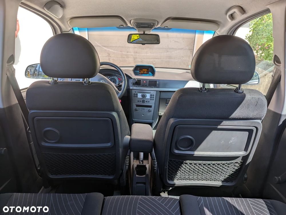 Opel Meriva - 8