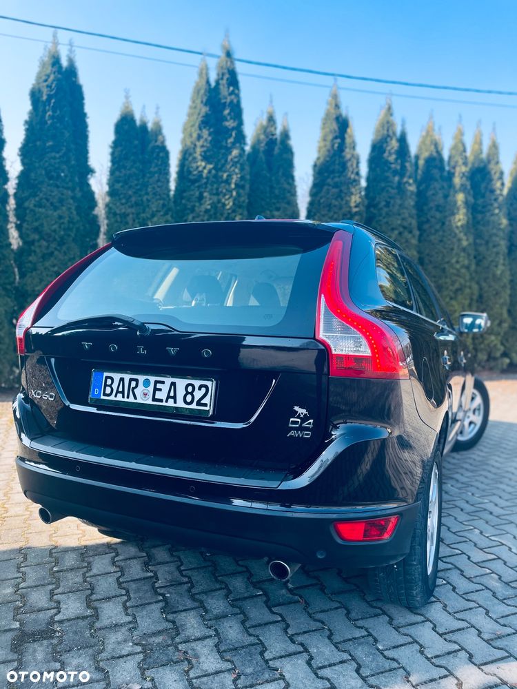 Volvo XC 60 D4 AWD Edition Pro - 10