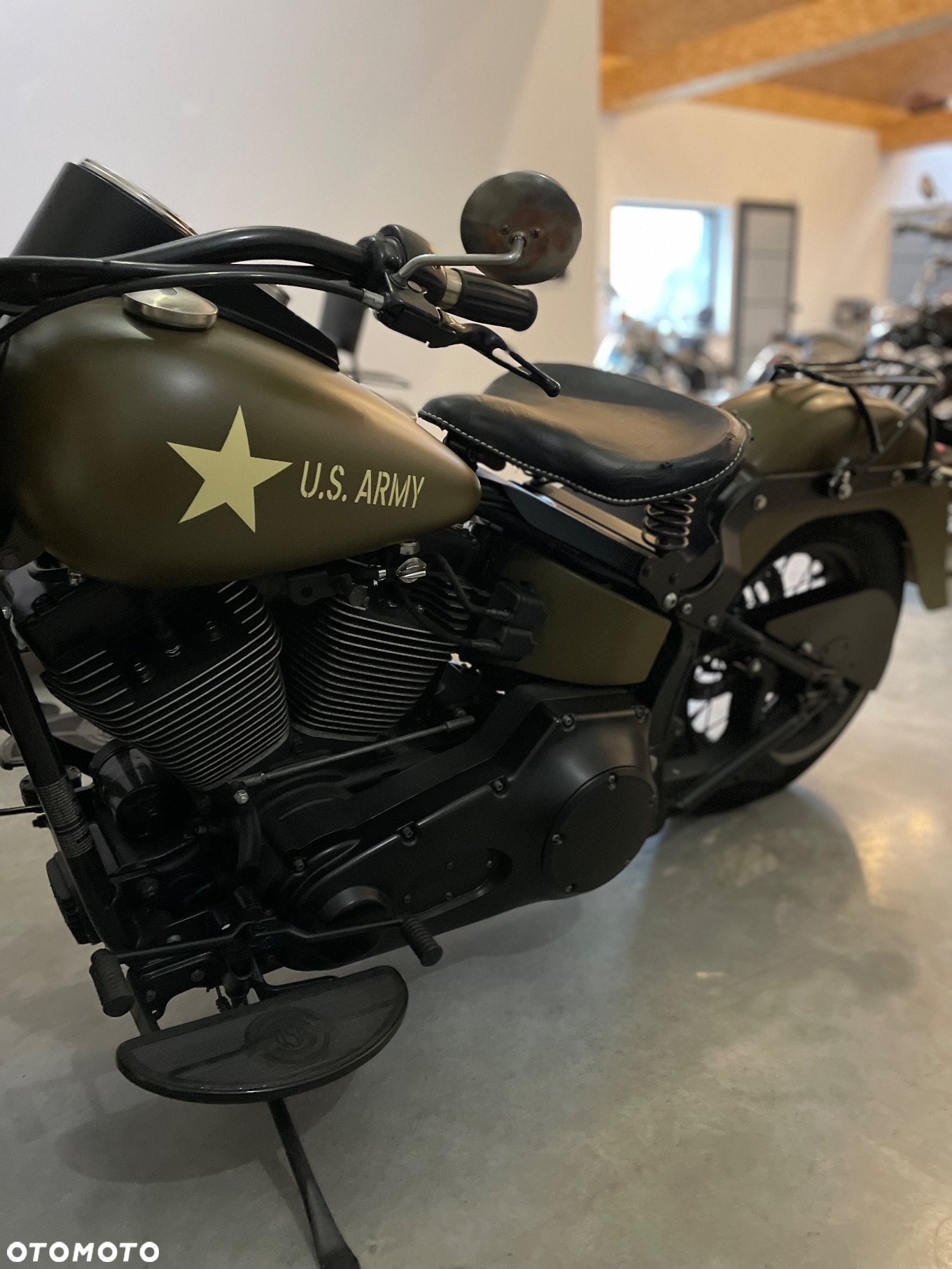 Harley-Davidson Softail Springer Classic - 18
