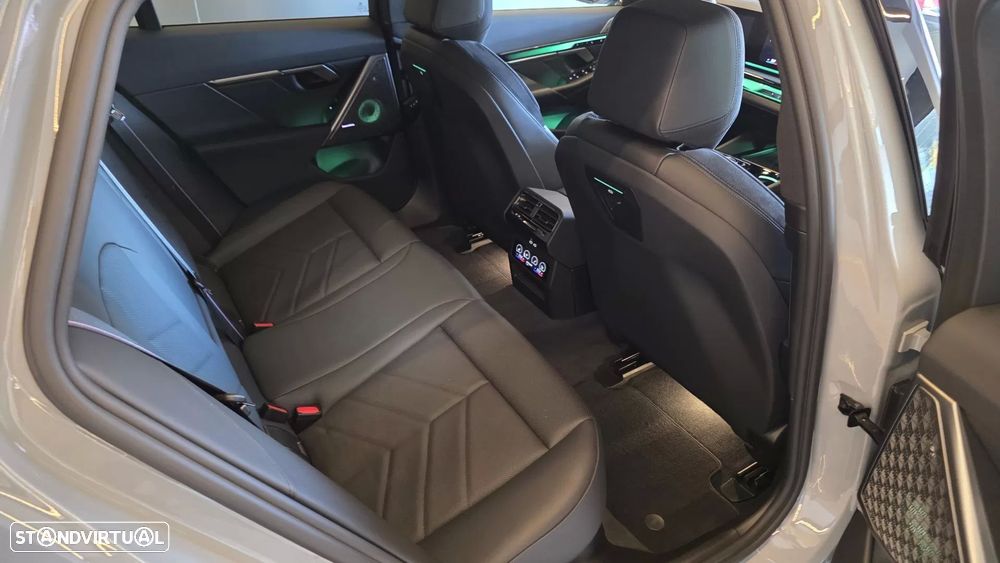 BMW i5 eDrive40 Pack Desportivo M Pro - 49