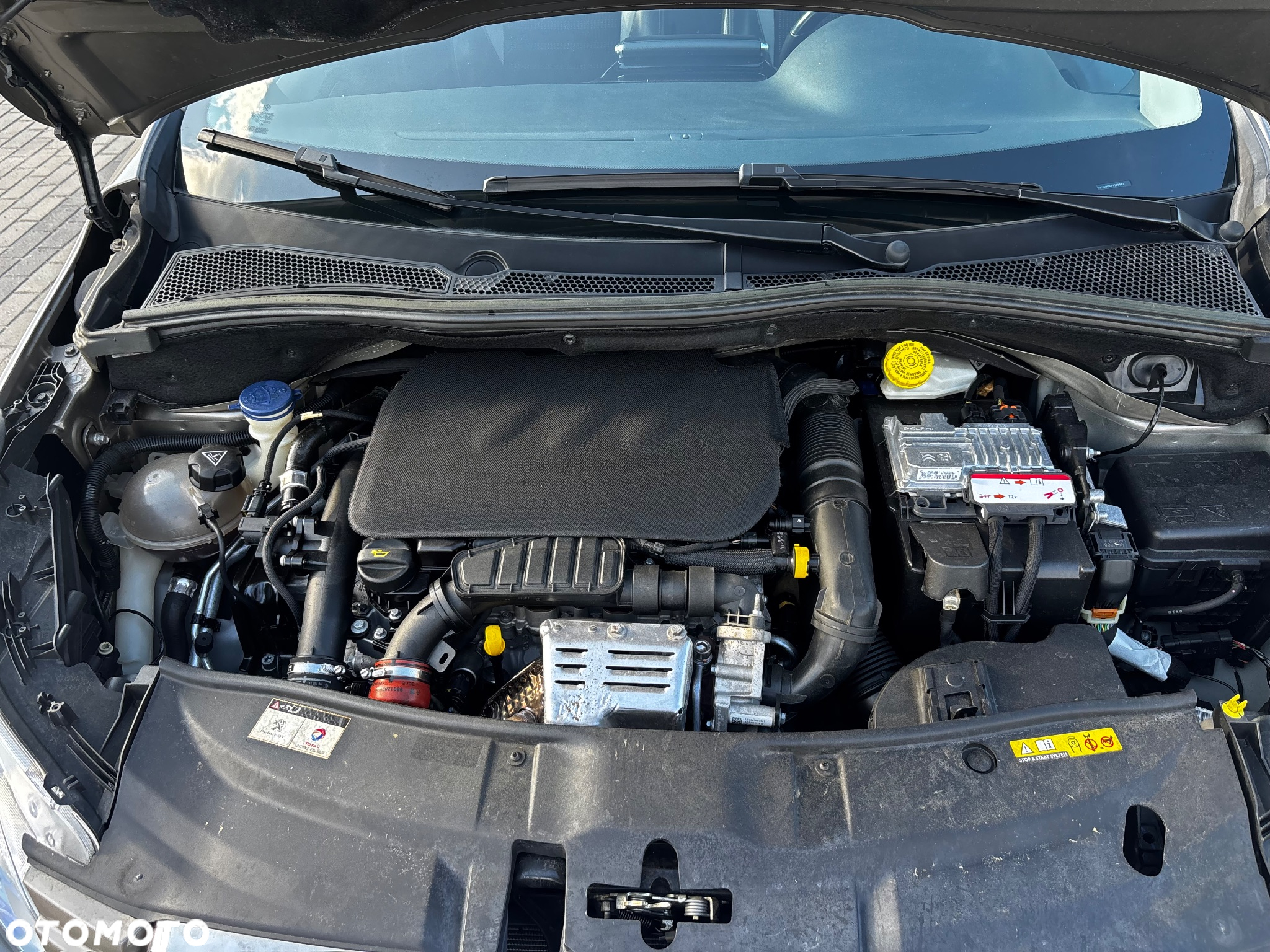 Peugeot 2008 1.2 Pure Tech GPF Allure S&S - 38
