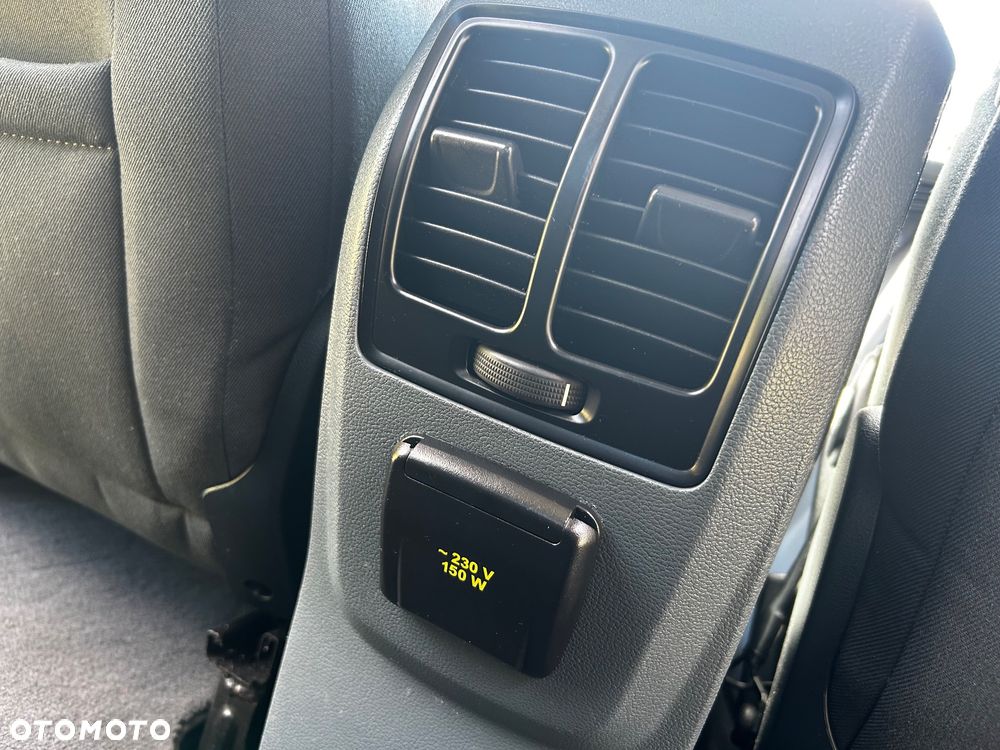 Ford Grand C-MAX 1.6 TDCi Titanium - 17