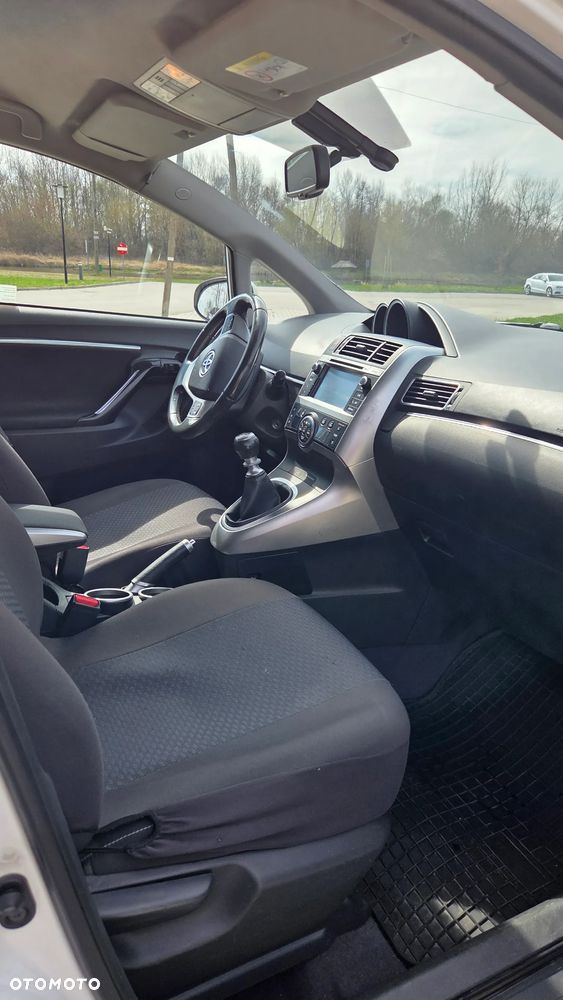 Toyota Verso 1.8 Premium - 7