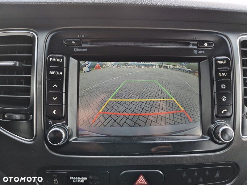 Kia Carens 1.7 CRDi L 7os - 16