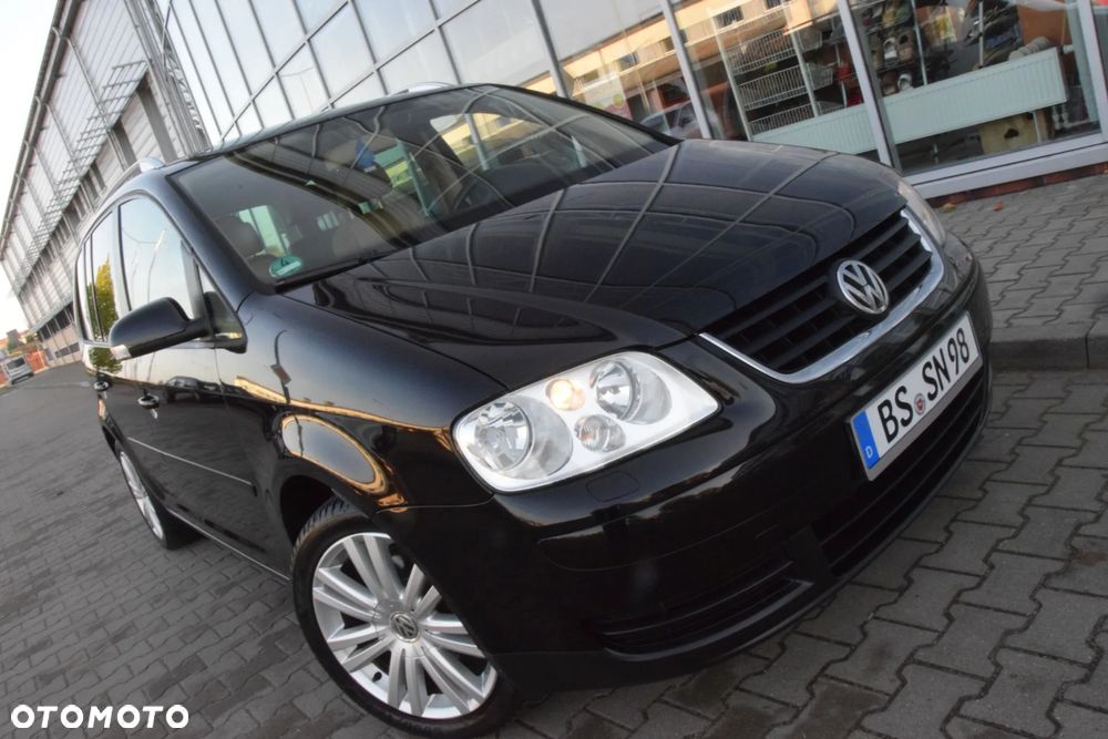 Volkswagen Touran - 13