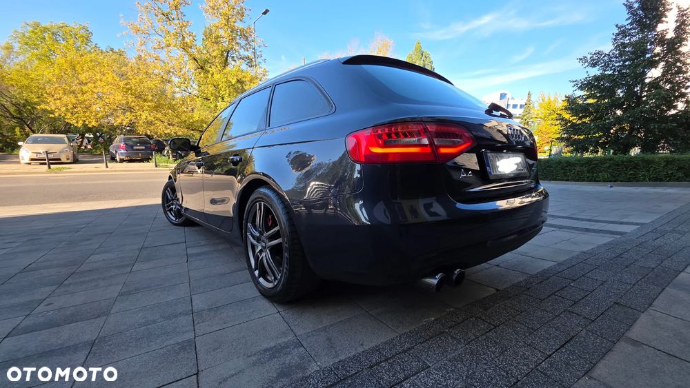 Audi A4 Avant 2.0 TDI - 13