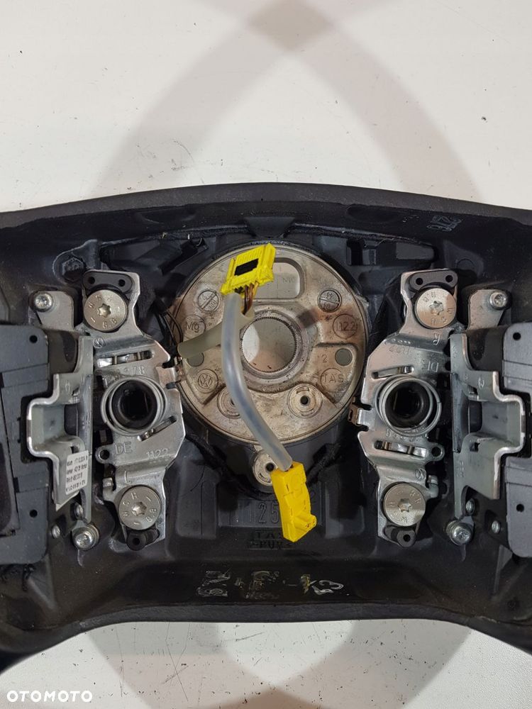 kierownica multifunkcyjna skoda superb i skóra - 4