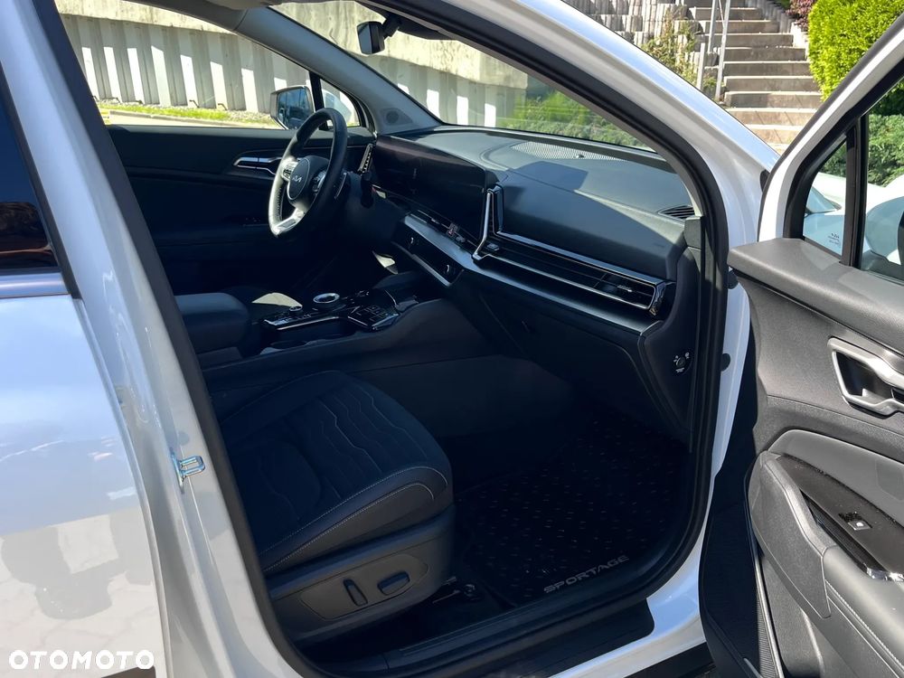 Kia Sportage 1.6 T-GDI PHEV Business Line 4WD - 16