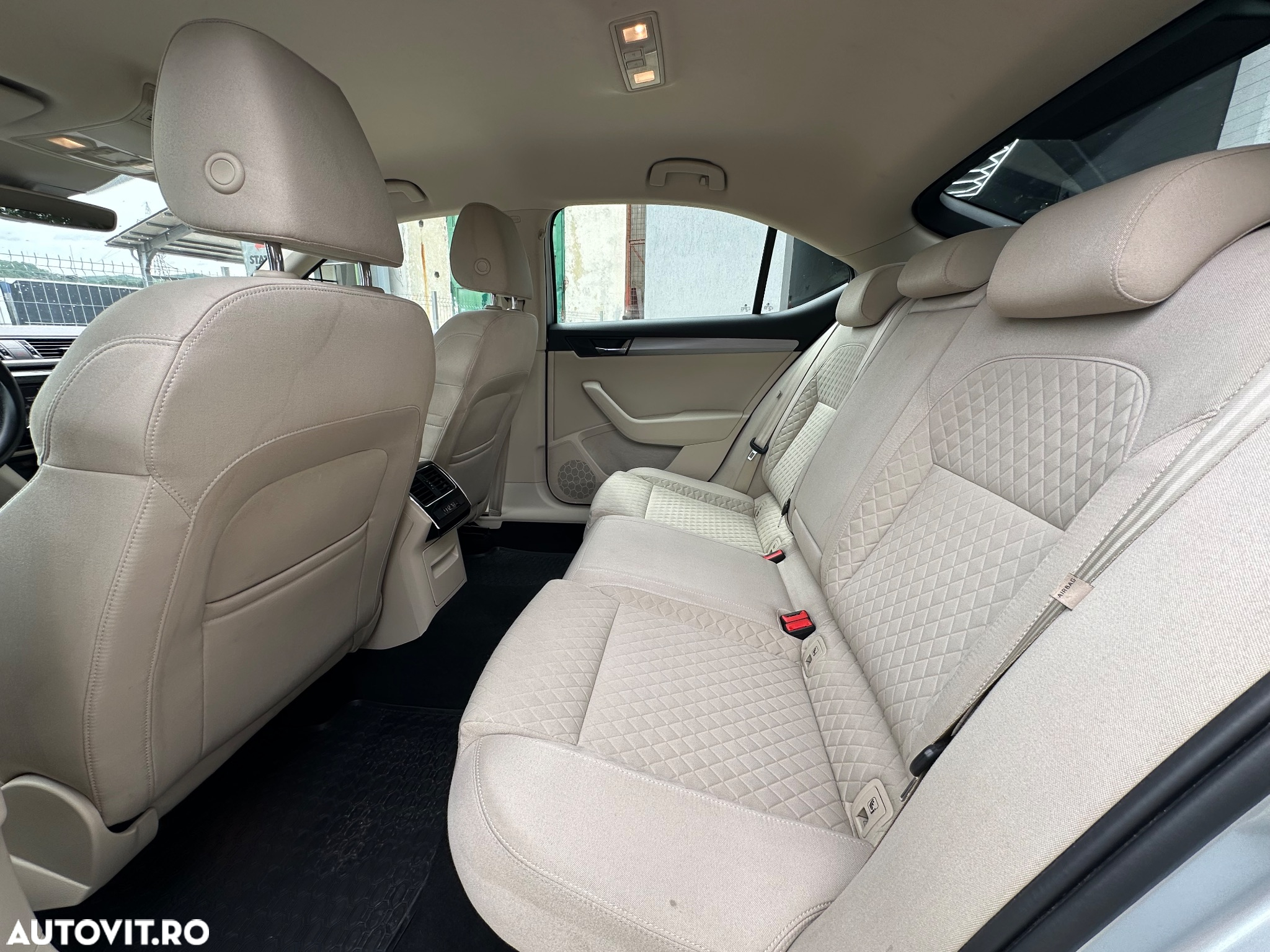 Skoda Superb 1.6 TDI Style - 24