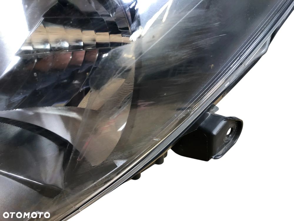 Lampa Lewy Przód Toyota Yaris III Lift (2011 – 2020) -Gwarancja Wysyłka Montaż - 3
