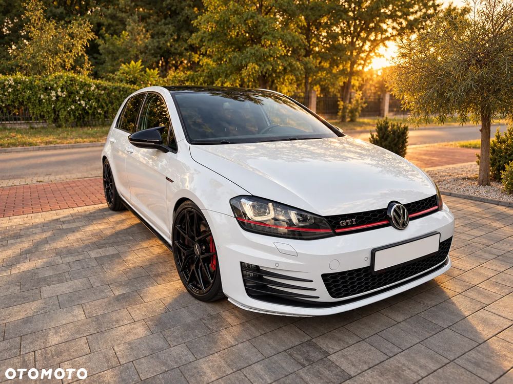 Volkswagen Golf 2.0 TSI BMT GTI Performance DSG - 2