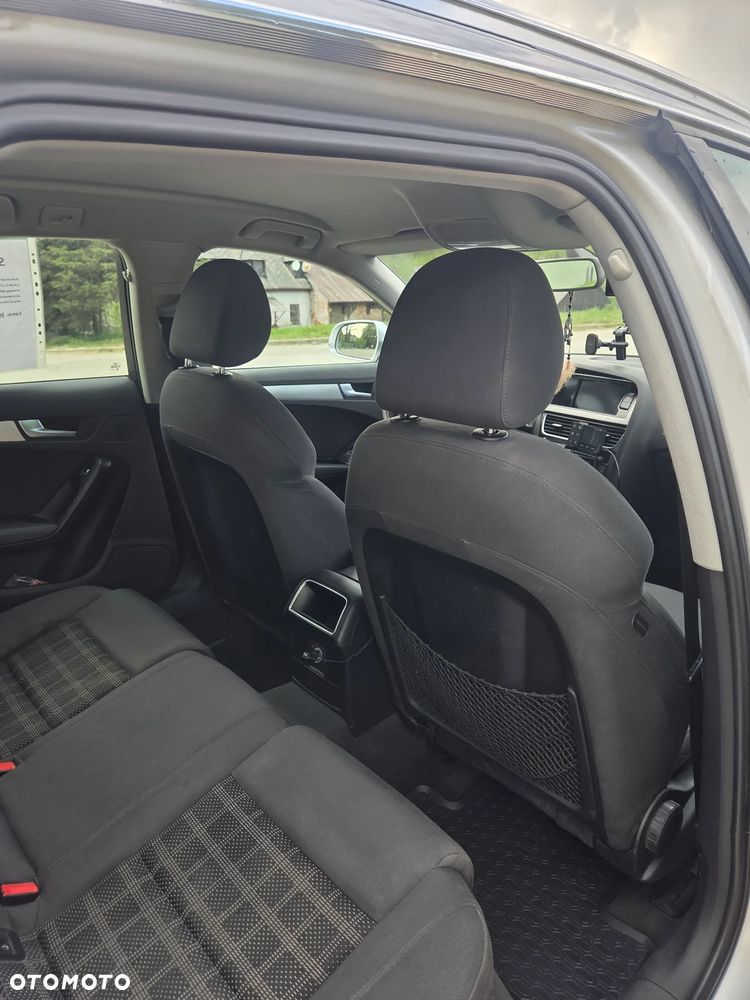 Audi A4 Avant 2.0 TDI DPF quattro Attraction - 9