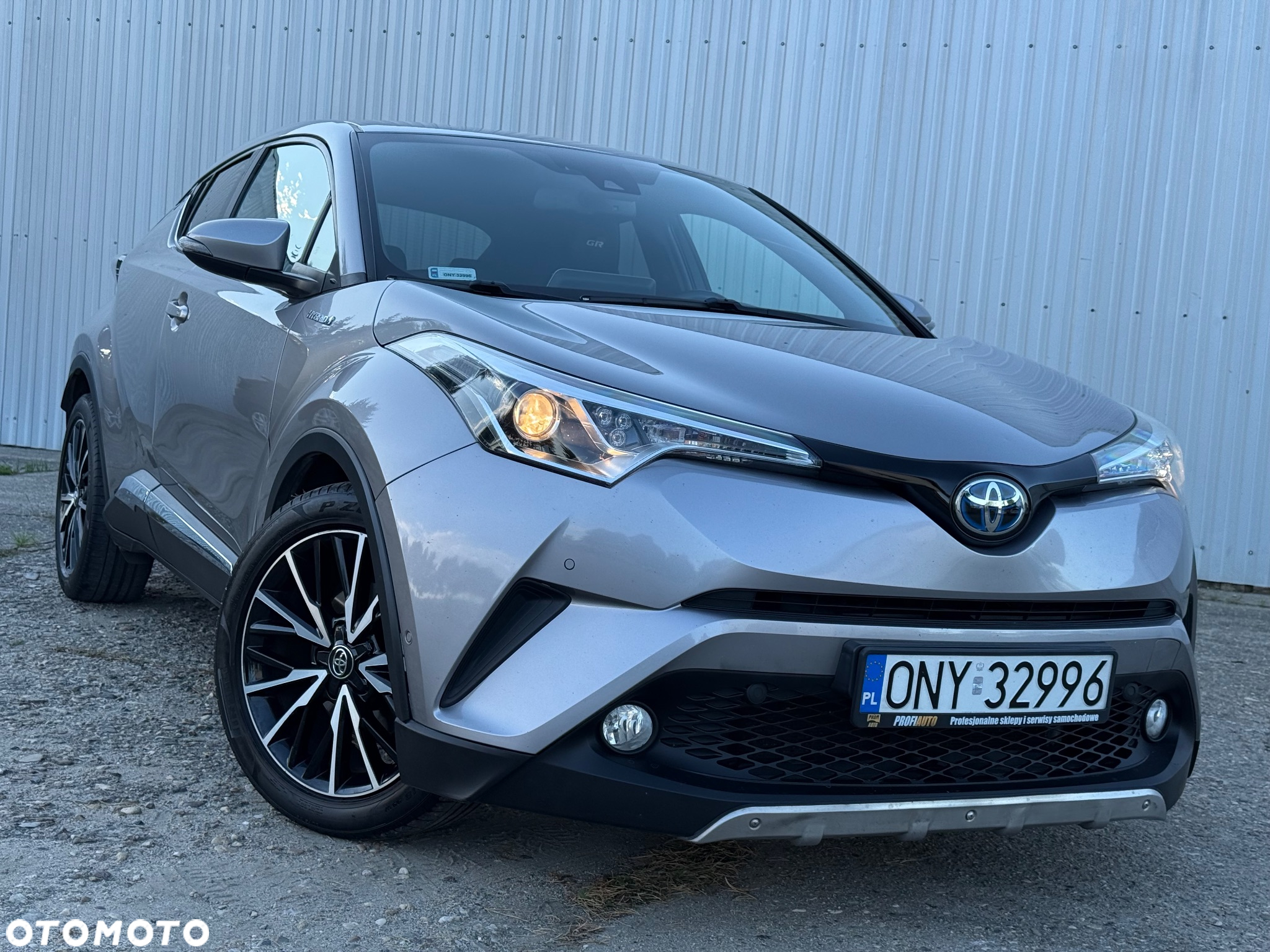 Toyota C-HR 1.8 Hybrid Premium - 25