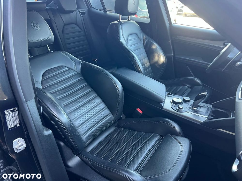 Alfa Romeo Stelvio 2.2 JTDM Executive Q4 - 15