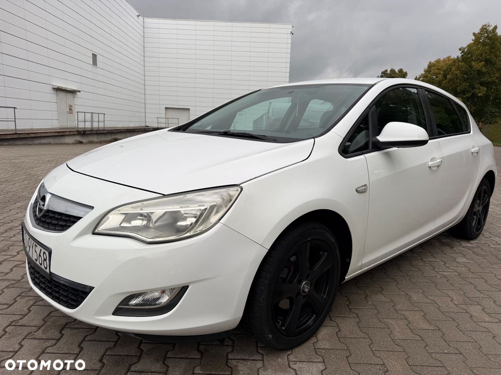 Opel Astra 1.4 Cosmo - 1