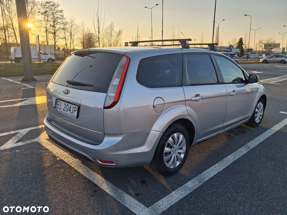 Ford Focus 1.6 TDCi Ambiente - 3
