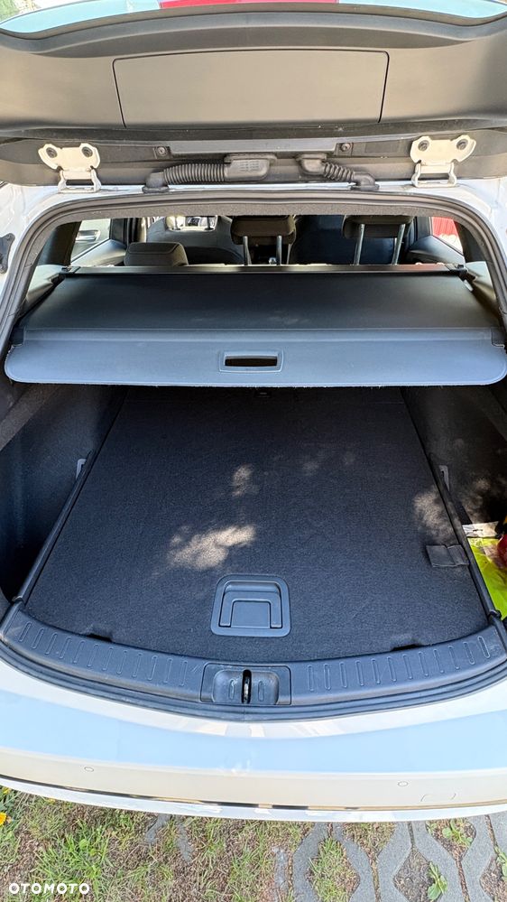 Toyota Corolla 1.8 Hybrid Comfort - 13