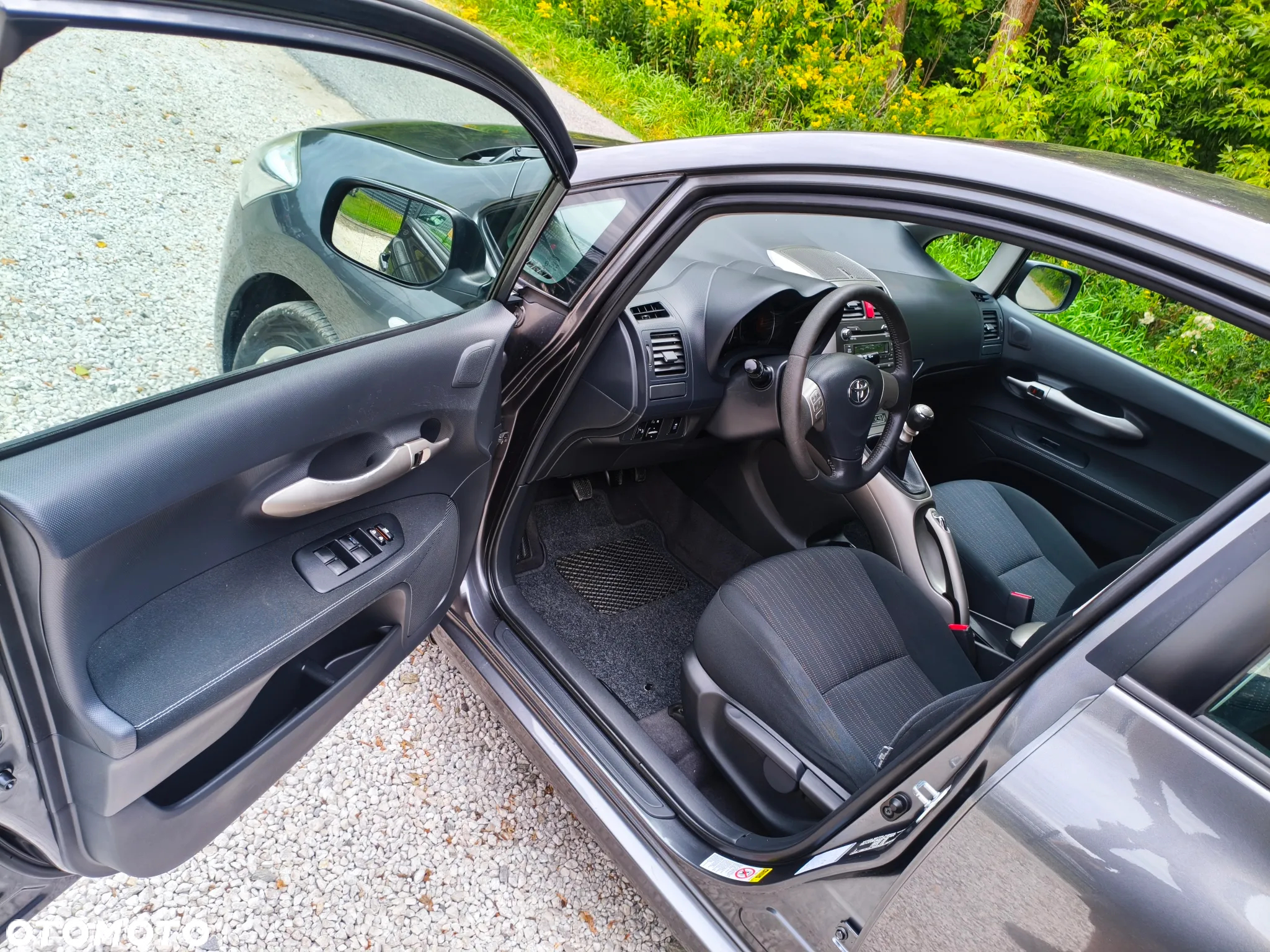 Toyota Auris - 10