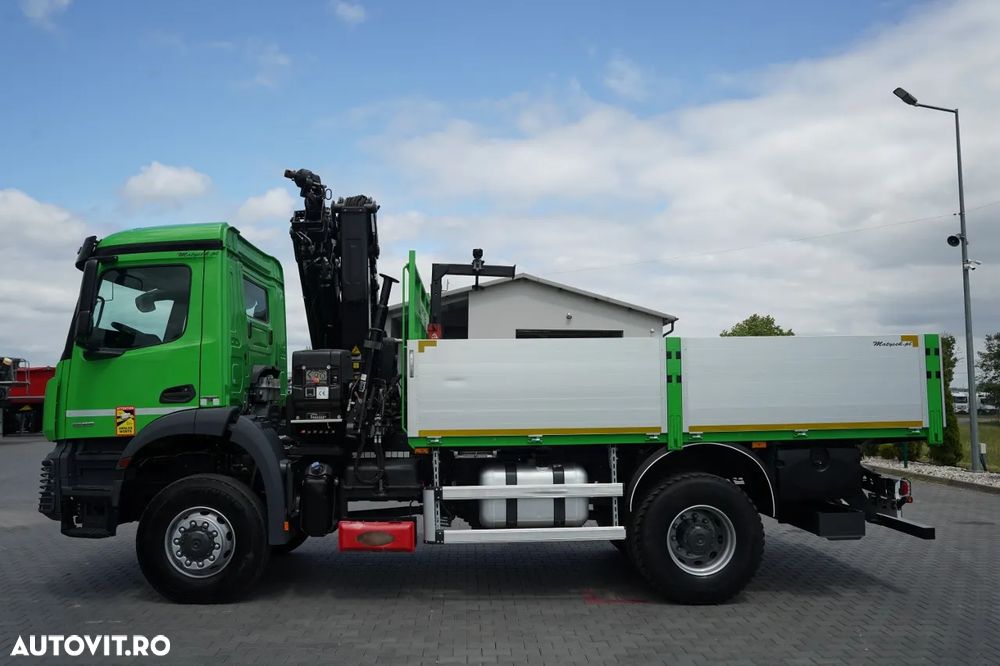 Mercedes-Benz AROCS 1835 / 4x4 / LIVRARE + HIAB 162 ES-3 HDS / RADIOCOMANDĂ / ROTATOARE / FURCĂ / EURO 6 - 10