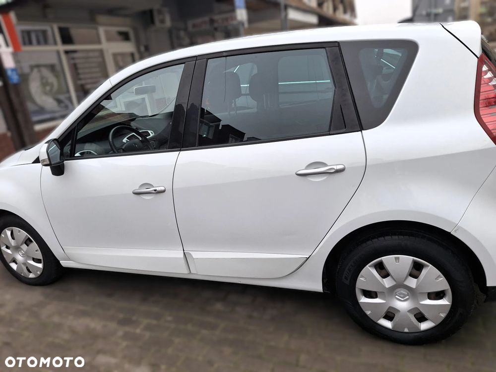 Renault Scenic - 6
