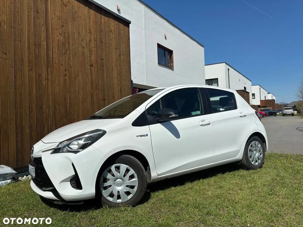 Toyota Yaris Hybrid 100 Active EU6 - 2