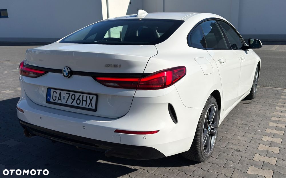 BMW Seria 2 218i - 6