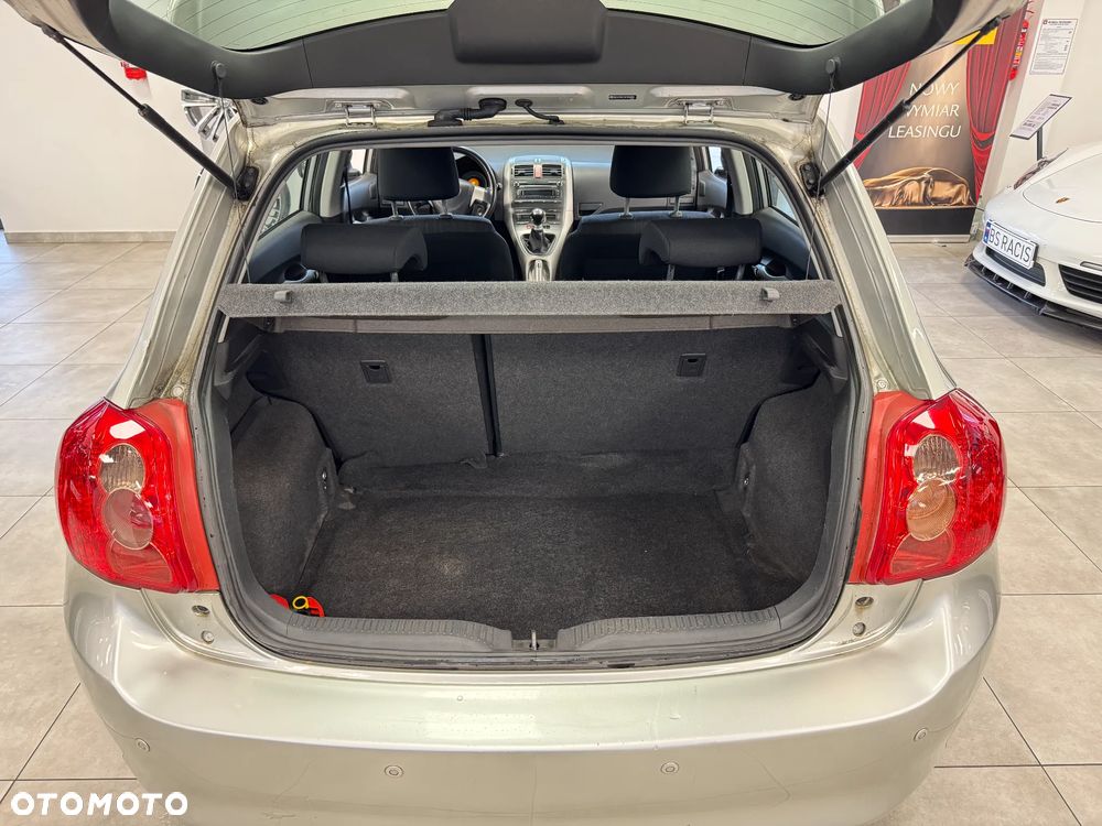 Toyota Auris 1.4 VVT-i Team - 20