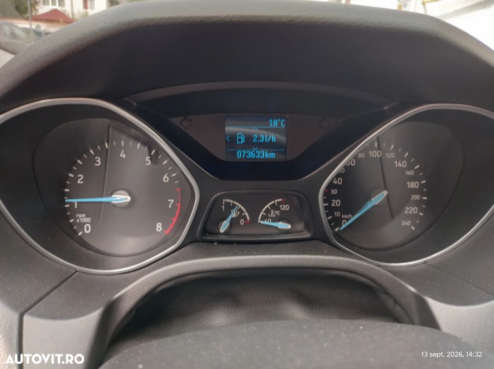 FORD Focus 2015 — imagine 10