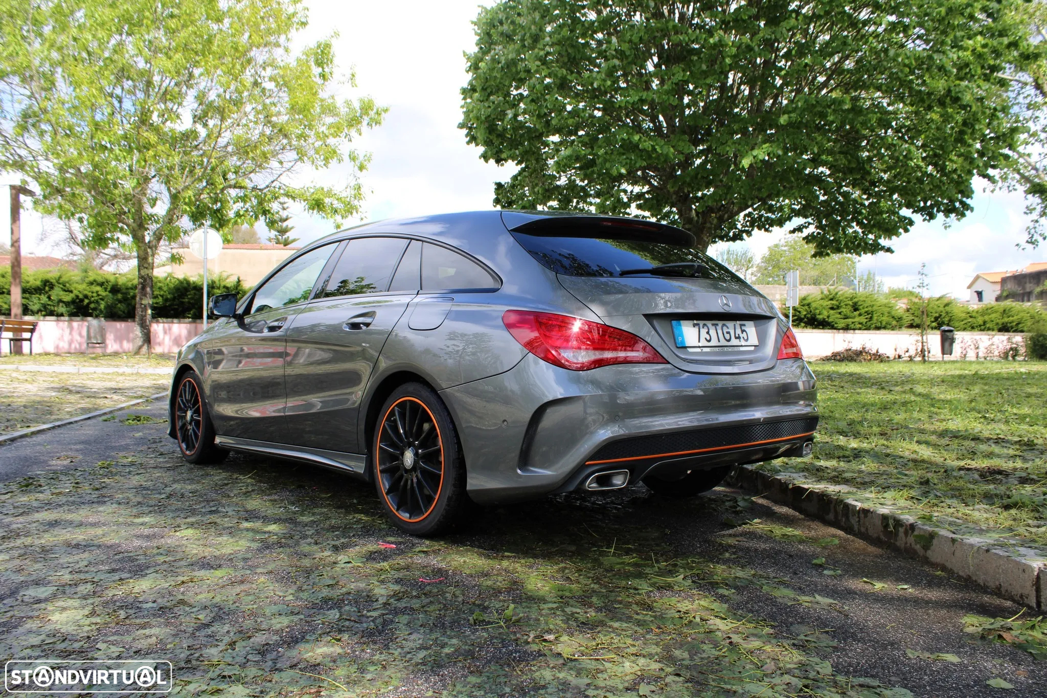 Mercedes-Benz CLA 220 d Shooting Brake AMG Line Aut. - 3