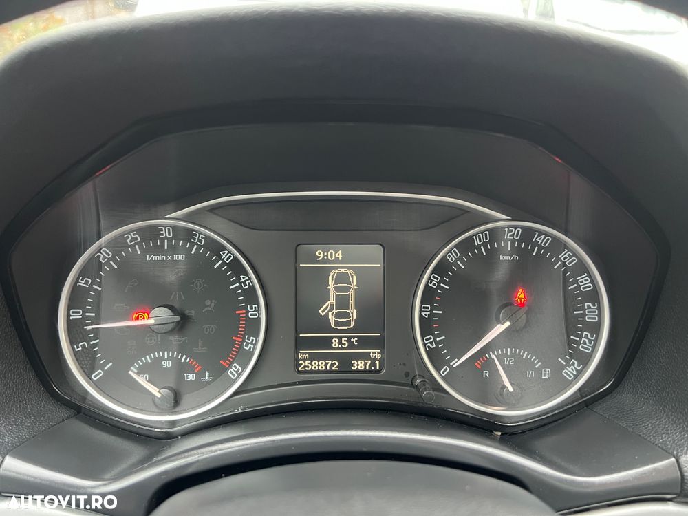 Skoda Octavia 1.6 TDI Ambiente - 22
