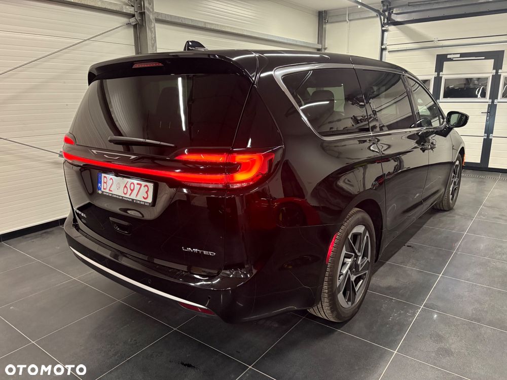Chrysler Pacifica - 6