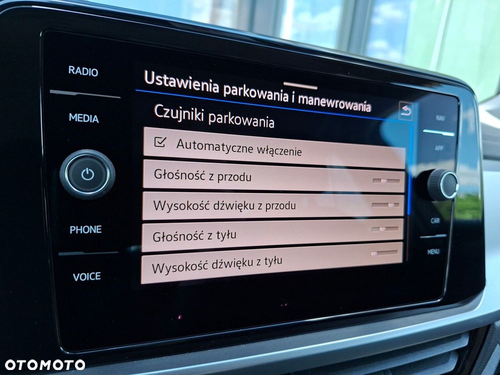 Volkswagen T-Roc - 26