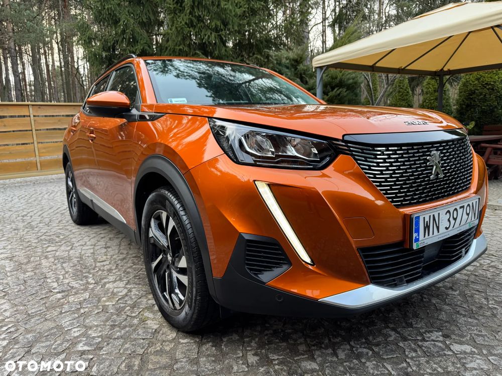 Peugeot 2008 1.2 PureTech Allure S&S - 10