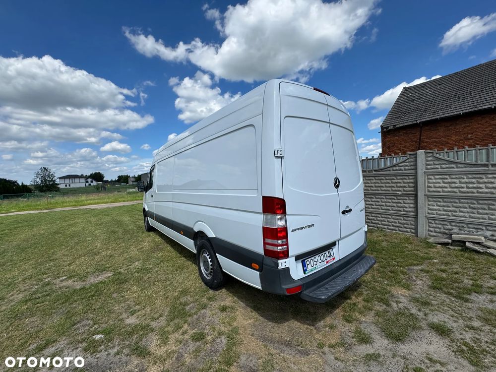 Mercedes-Benz SPRINTER - 8
