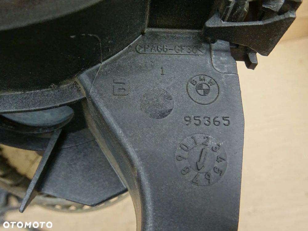 BMW E61 E60 PANEL ZAWÓR OGRZEWANIA PŁYNU NAGRZEWNICY WEBASTO - 9