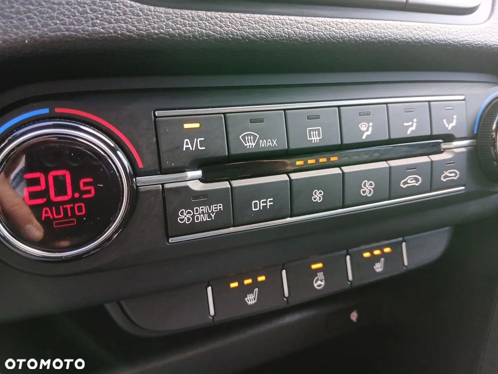 Kia Ceed 1.6 GDI PHEV L Business Line DCT - 19