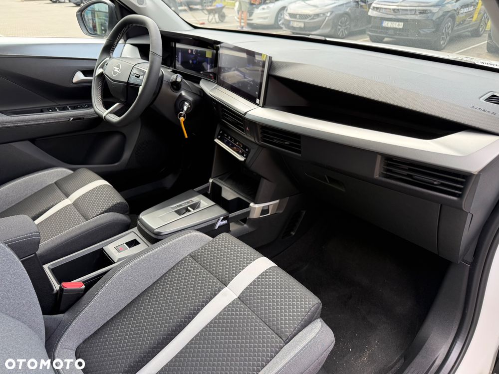 Opel Frontera 1.2 T mHEV GS eDTC6 - 19