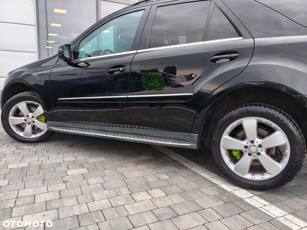 Mercedes-Benz ML 350 4-Matic - 36