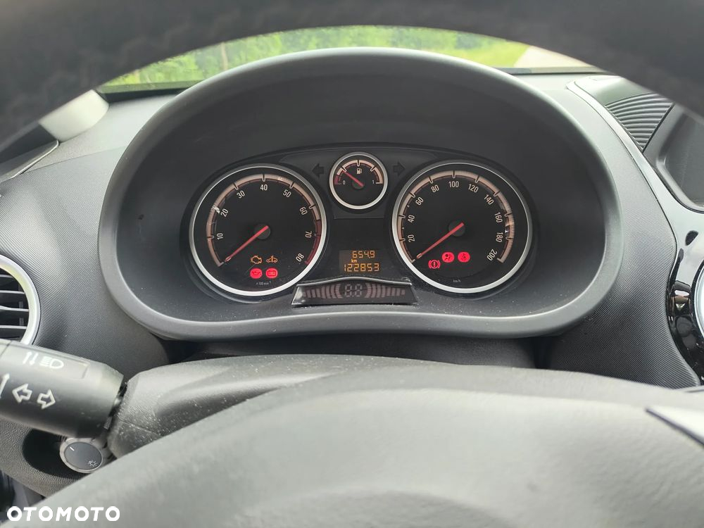 Opel Corsa 1.4 16V Cosmo - 22