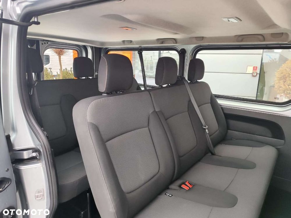Renault Trafic - 16