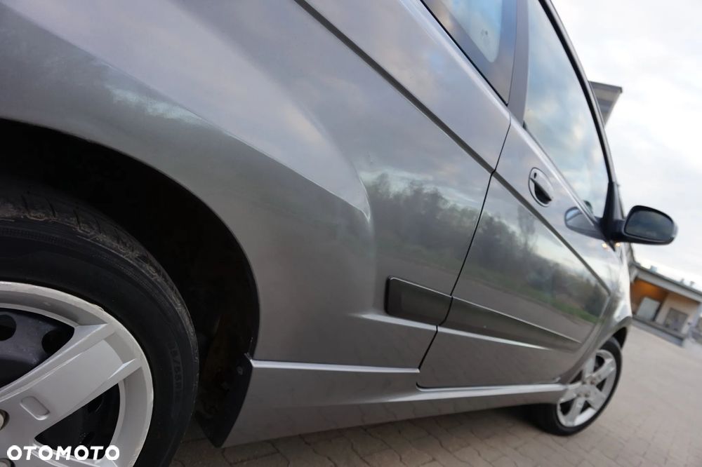 Chevrolet Aveo - 17