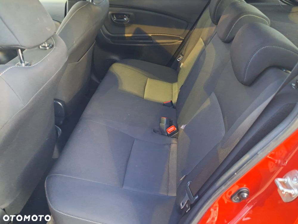 Toyota Yaris Hybrid 100 Selection Passion - 7