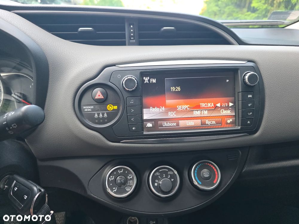 Toyota Yaris 1.33 Premium - 3